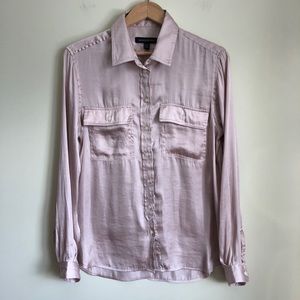 3/$30💚Banana Republic light peachy pink satin blouse shirt top size small